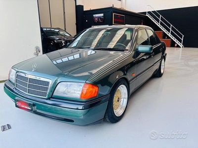 Usata Mercedes C180 122 CV (89 kW) 1995 Verde Berlina
