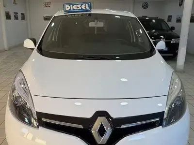Usata Renault Scénic III 110 CV (80 kW) 2013 Bianco Monovolume