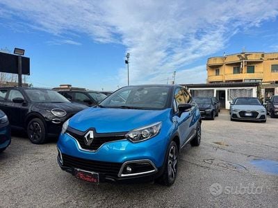 Usata Renault Captur 110 CV (80 kW) 2016 Blu SUV