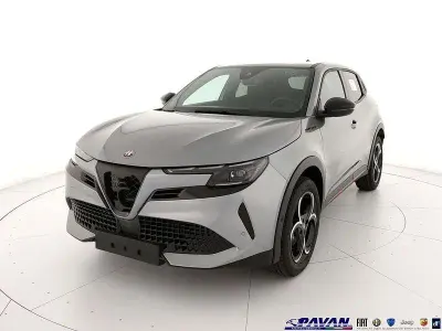 Nuova Alfa Romeo GT Junior Edizione Speciale 144 CV (105 kW) 2025 Grigio SUV