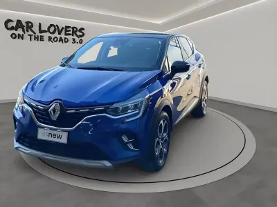 Begagnad Renault Captur Techno 101 HK (74 kW) 2023 Blå SUV