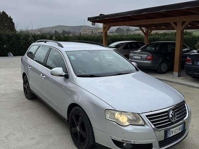 Usata VW Passat Highline 140 CV (102 kW) 2008 Grigio Station wagon