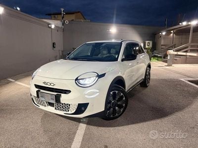 Bianco Usata 2025 Fiat 600 La Prima SUV | 20.990 € (Buon prezzo)