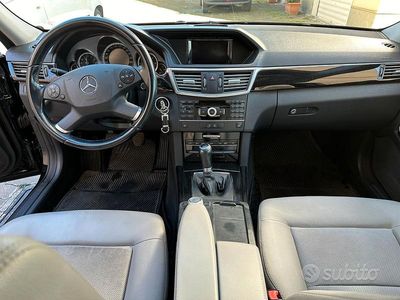 Usata Mercedes E220 2010 Nero Berlina
