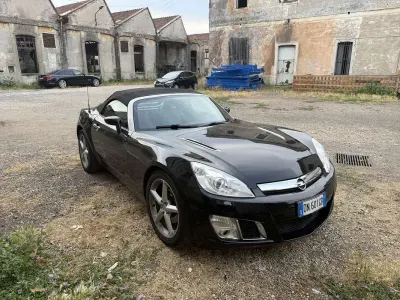 Usata Opel GT 264 CV (194 kW) 2008 Cabrio