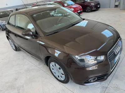 Usata Audi A1 Attraction 86 CV (63 kW) 2011 Marrone Utilitaria