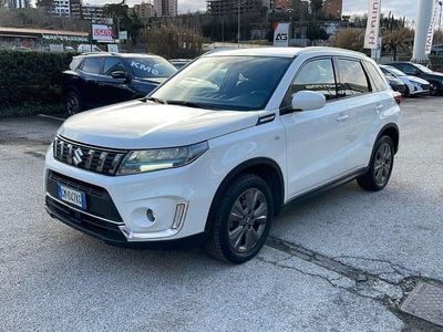 Usata Suzuki Vitara Cool 129 CV (94 kW) 2022 Bianco SUV