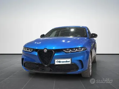 Käytetty Alfa Romeo Tonale Edizione Speciale 131 HP (96 kW) 2022 Sininen Katumaasturi