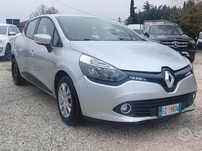 Usata Renault Clio IV 75 CV (55 kW) 2015 Grigio Berlina