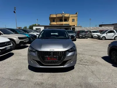 Usata Peugeot 208 Active 75 CV (55 kW) 2023 Grigio Utilitaria