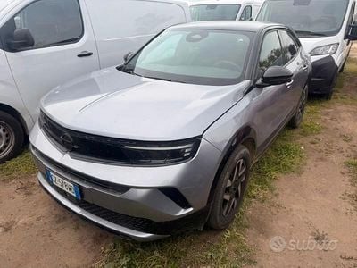 Usata Opel Mokka 131 CV (96 kW) 2025 Grigio SUV