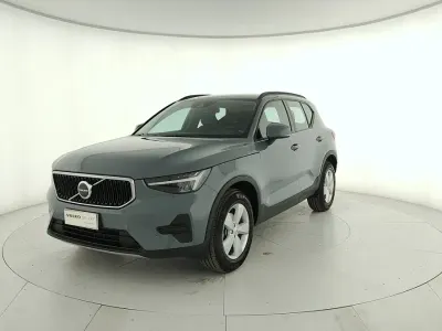 Gebraucht Volvo XC40 129 PS (94 kW) 2022 Grau SUV