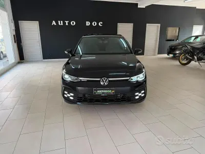 Usata VW Golf VII GTD 200 CV (147 kW) 2021 Nero Utilitaria