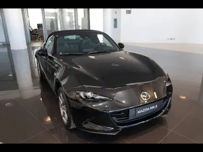 Nuova Mazda MX5 132 CV (97 kW) 2025 Jet black Cabrio
