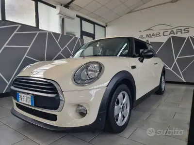 Usata Mini ONE 75 CV (55 kW) 2017 Other Utilitaria