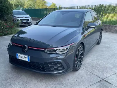 Usata VW Golf VIII GTI 245 CV (180 kW) 2023 Dolphin grey Berlina
