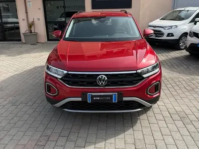 Usata VW T-Roc Style 150 CV (110 kW) 2022 Rosso SUV
