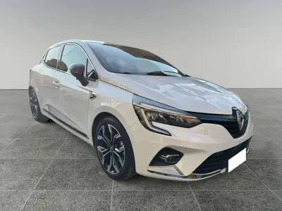 Usata Renault Clio V 140 CV (102 kW) 2020 Bianco Berlina