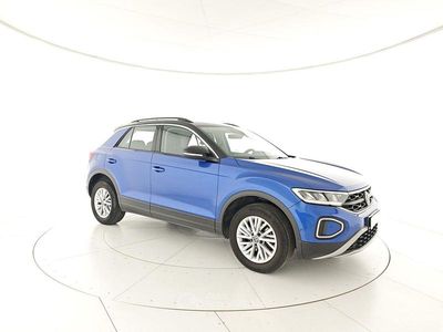 Usata VW T-Roc Life 150 CV (110 kW) 2023 Blu SUV