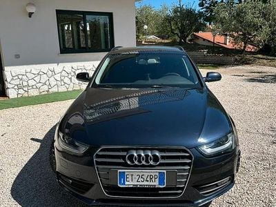 Usata Audi A4 120 CV (88 kW) 2014 Blu Station wagon