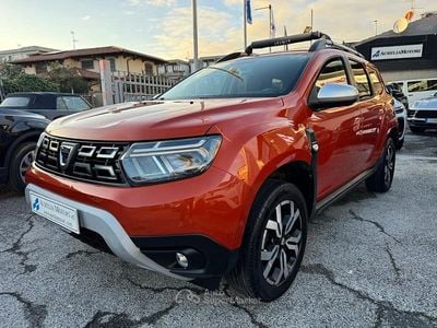 Usata Dacia Duster Anniversary 101 CV (74 kW) 2021 Arancione SUV