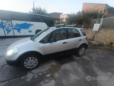 Usata Fiat Sedici 120 CV (88 kW) 2007 Grigio SUV
