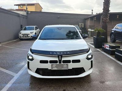 Usata Lancia Ypsilon 101 CV (74 kW) 2026 Bianco Utilitaria