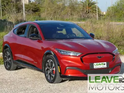 Usata Ford Mustang Standard Range 169 CV (124 kW) 2021 Rosso Station wagon