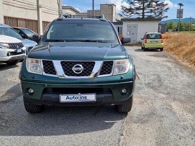 Usata Nissan Navara XE 171 CV (125 kW) 2009 Verde Pick-up