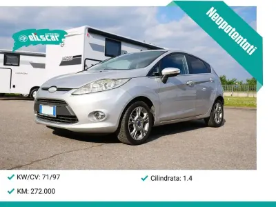 Usata Ford Fiesta 97 CV (71 kW) 2009 Grigio Berlina
