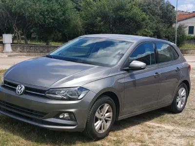 Usata VW Polo 75 CV (55 kW) 2018 Grigio Utilitaria
