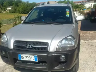 Usata Hyundai Tucson 140 CV (102 kW) 2007 Grigio SUV