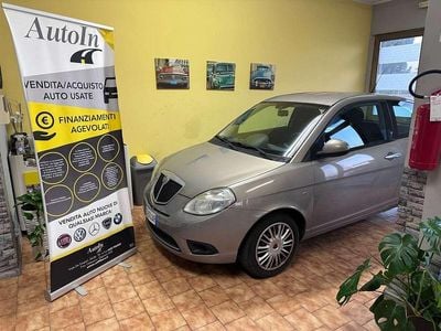 Usata Lancia Ypsilon 60 CV (44 kW) 2010 Beige Utilitaria