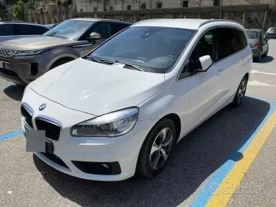 Usata BMW 216 Gran Tourer Luxury Line 116 CV (85 kW) 2015 Bianco Monovolume