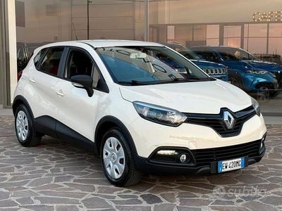 Usata Renault Captur 90 CV (66 kW) 2014 Beige SUV