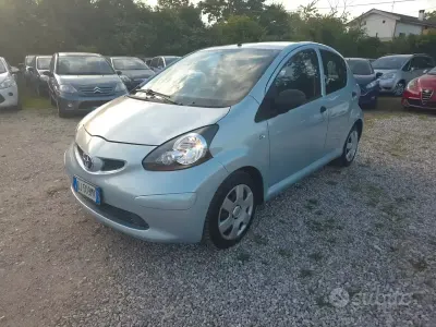 Gebraucht Toyota Aygo Sol 68 PS (50 kW) 2007 Blau Kleinwagen