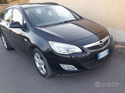 usata Opel Astra 1.7 cdti 110 cv sports tourer 2011