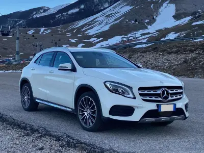Usata Mercedes GLA200 Premium 136 CV (100 kW) 2017 SUV