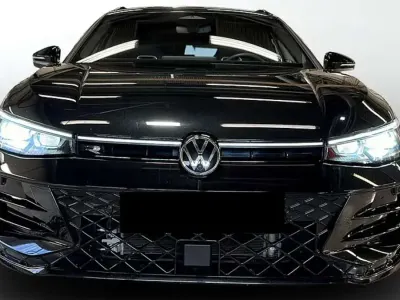 Occasion VW Passat R-line 193 PK (141 kW) 2025 Zwart Stationwagen