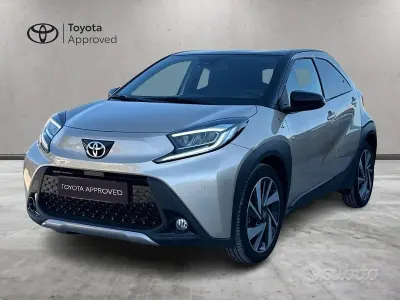Usata Toyota Aygo X Lounge 72 CV (52 kW) 2022 Giallo SUV
