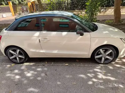 Usata Audi A1 122 CV (89 kW) 2011 Bianco Utilitaria