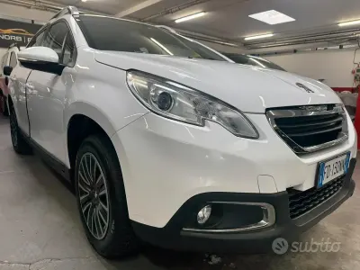 Usata Peugeot 2008 Active 82 CV (60 kW) 2016 Bianco SUV