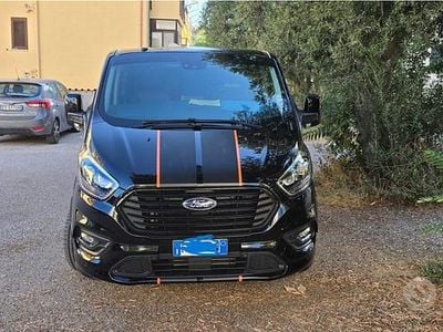 Usata Ford Tourneo Custom Sport 170 CV (125 kW) 2019 Nero Furgone
