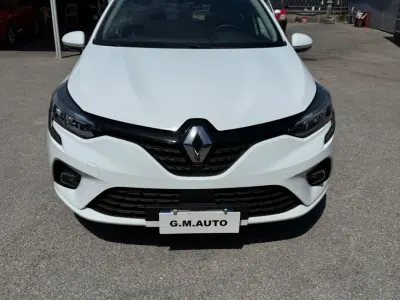 Usata Renault Clio V 91 CV (66 kW) 2021 Bianco Berlina