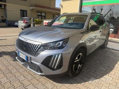 Usata Peugeot 2008 Allure 130 CV (95 kW) 2023 Grigio SUV