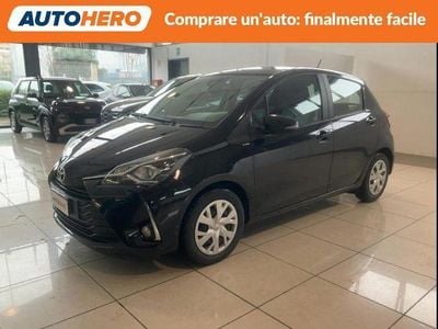 Usata Toyota Yaris Active 107 CV (78 kW) 2019 Nero Berlina