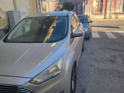 Usata Ford C-MAX Business Edition 120 CV (88 kW) 2016 Grigio Monovolume