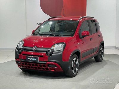 Usata Fiat Panda Cross Cross 70 CV (51 kW) 2024 Rosso Utilitaria