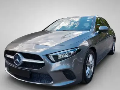 Usata Mercedes A180 Business 116 CV (85 kW) 2019 Grigio Berlina