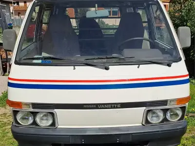 Gebraucht Nissan Vanette 61 PS (44 kW) 1990 Weiß Van / Kleinbus